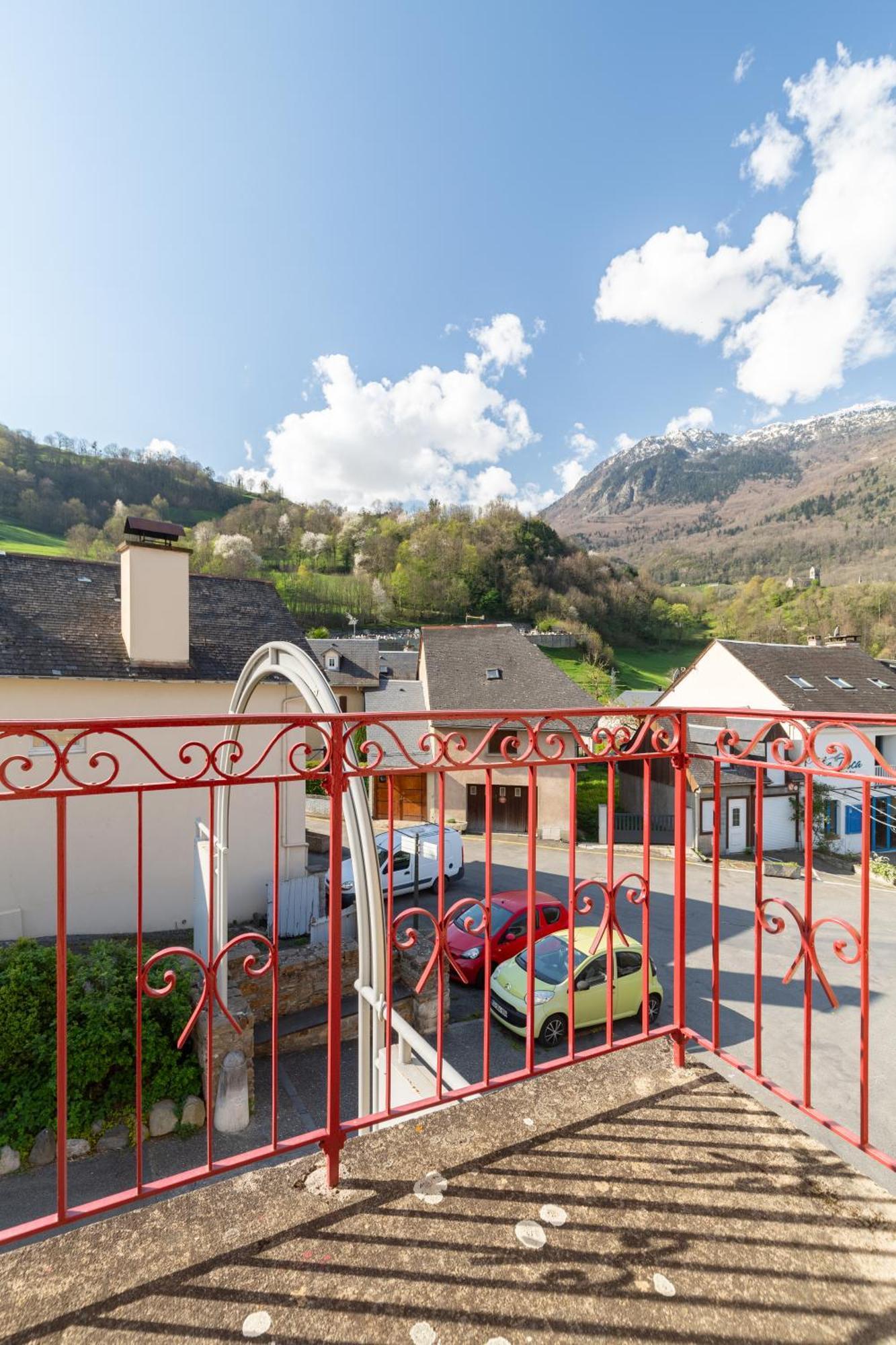 La Petite Maison Des Montagnes Luz-Saint-Sauveur Exterior foto